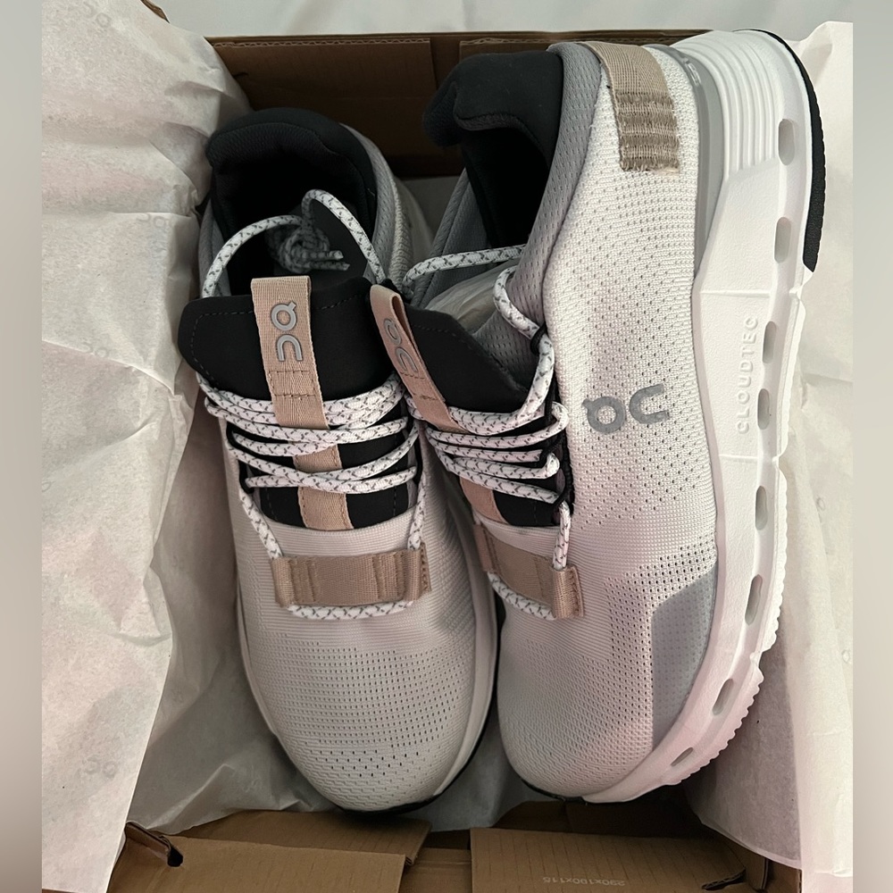 Women’s Cloud Nova NWB size 8